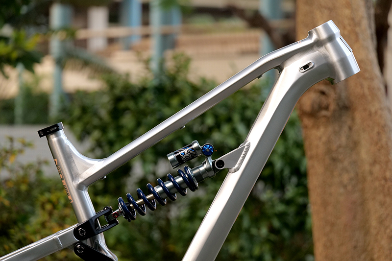 Quadro de Bicicleta Soft Tail  - Mountain Biking Uk avaliação e preço